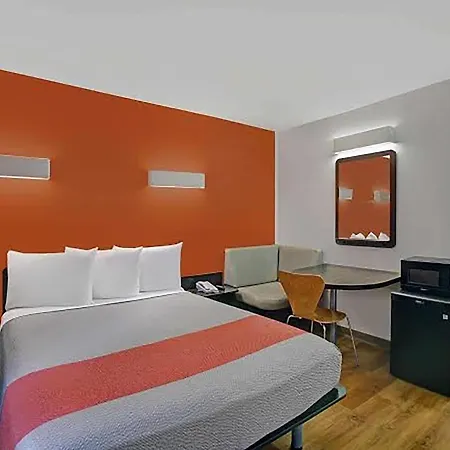 Hotel Super 8 By Wyndham Santa Clara